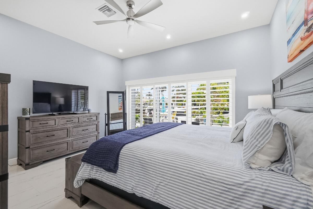 380 SE 5th Pompano Beach, FL 33060