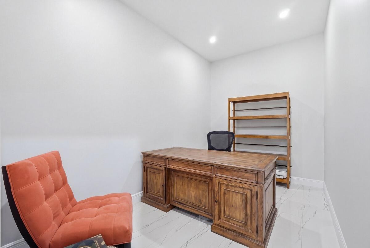 380 SE 5th Pompano Beach, FL 33060