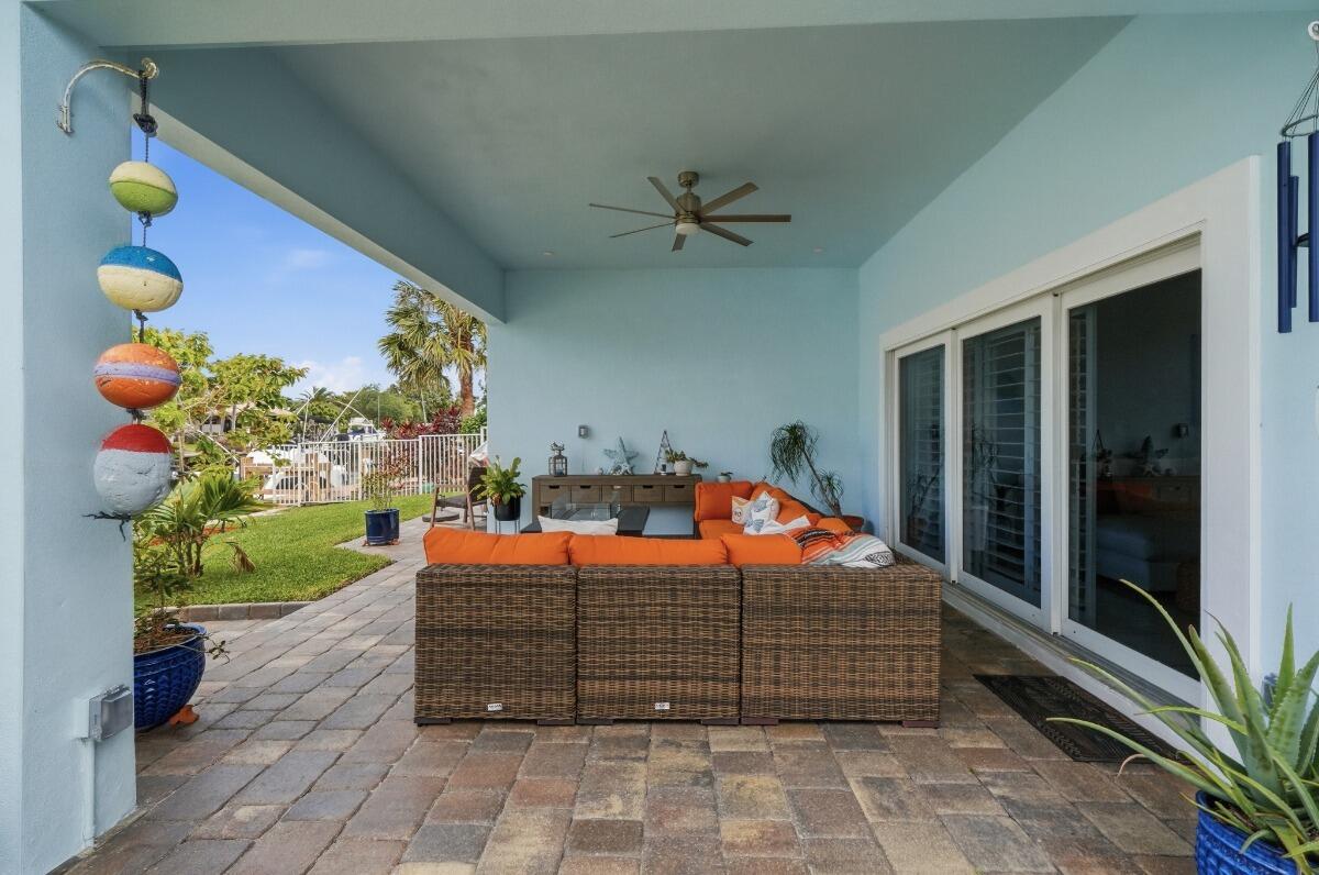 380 SE 5th Pompano Beach, FL 33060