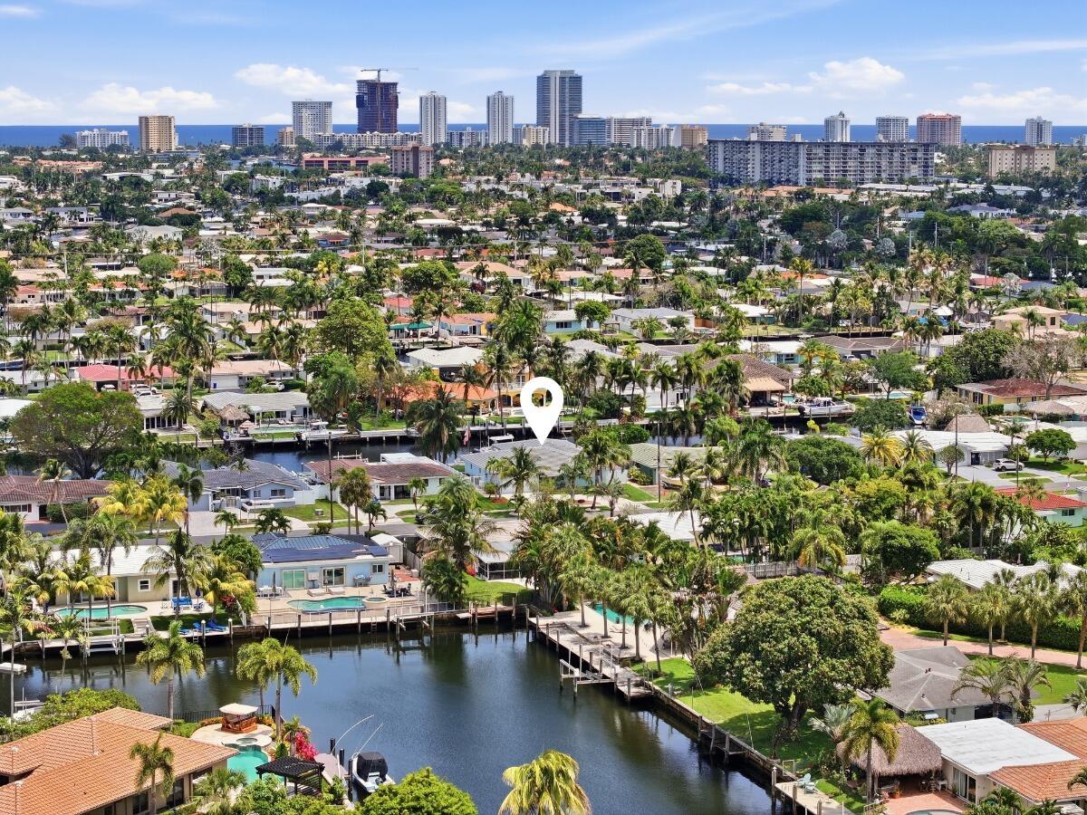 380 SE 5th Pompano Beach, FL 33060