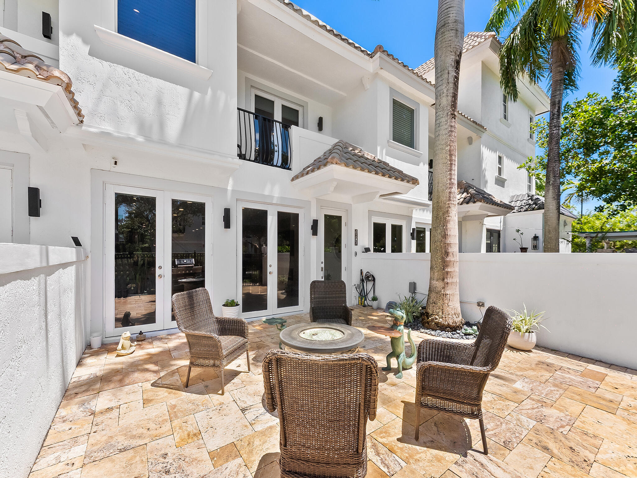 1806 NE 26th Fort Lauderdale, FL 33305