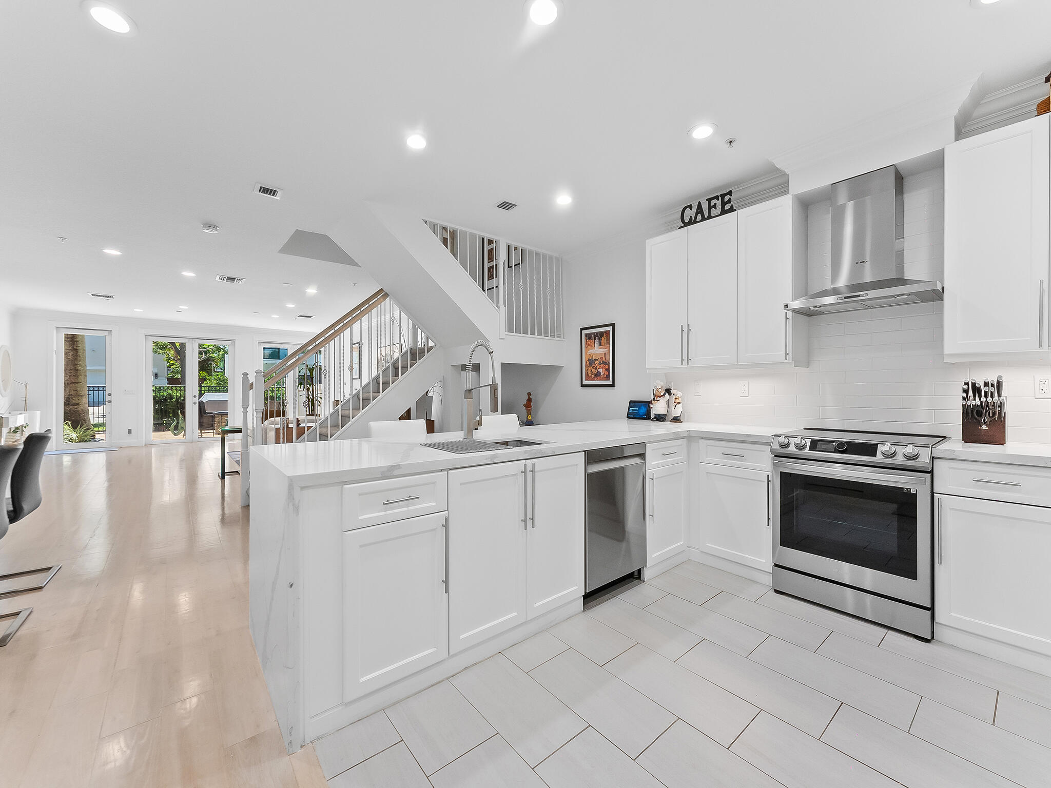 1806 NE 26th Fort Lauderdale, FL 33305