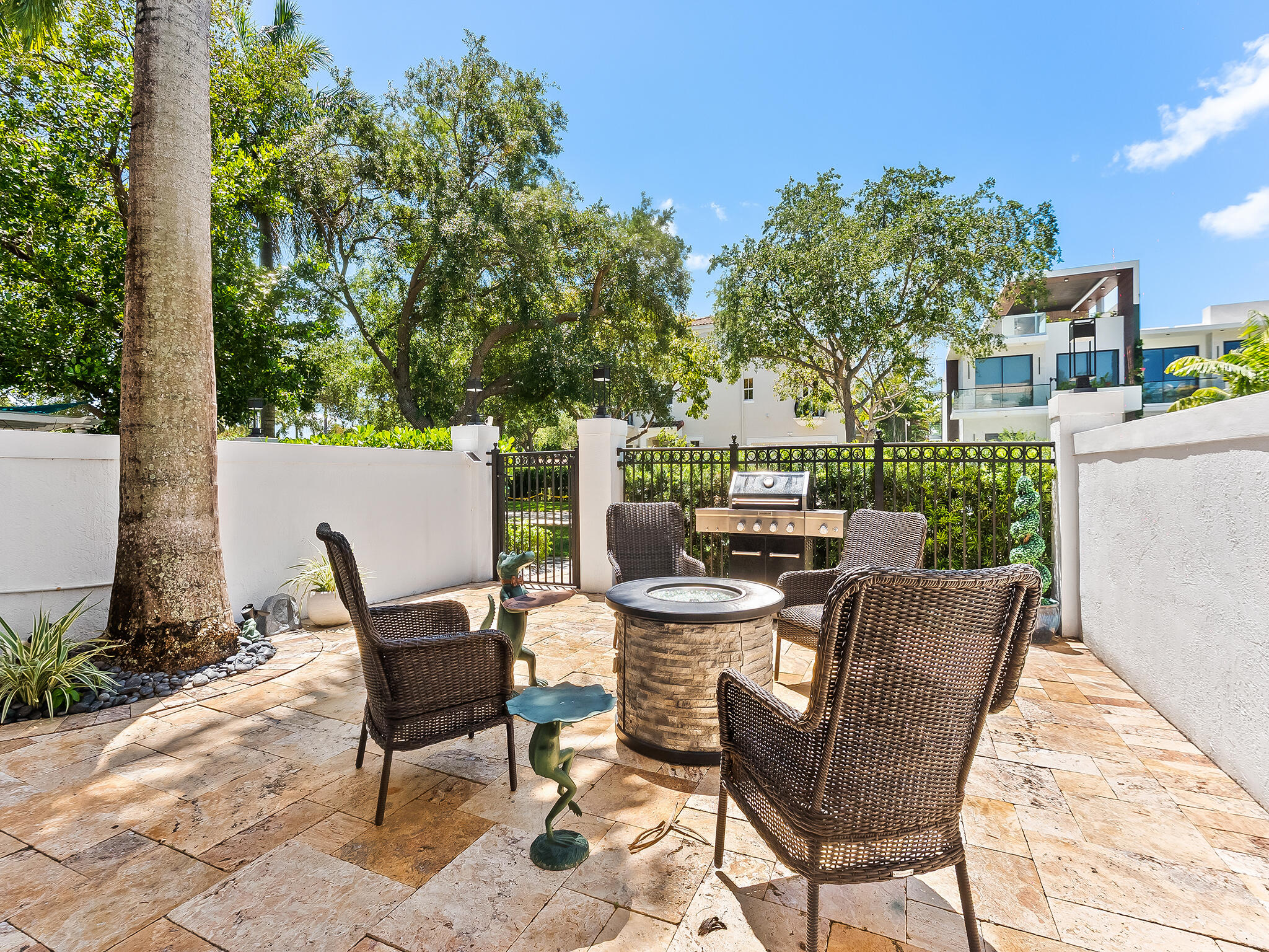 1806 NE 26th Fort Lauderdale, FL 33305