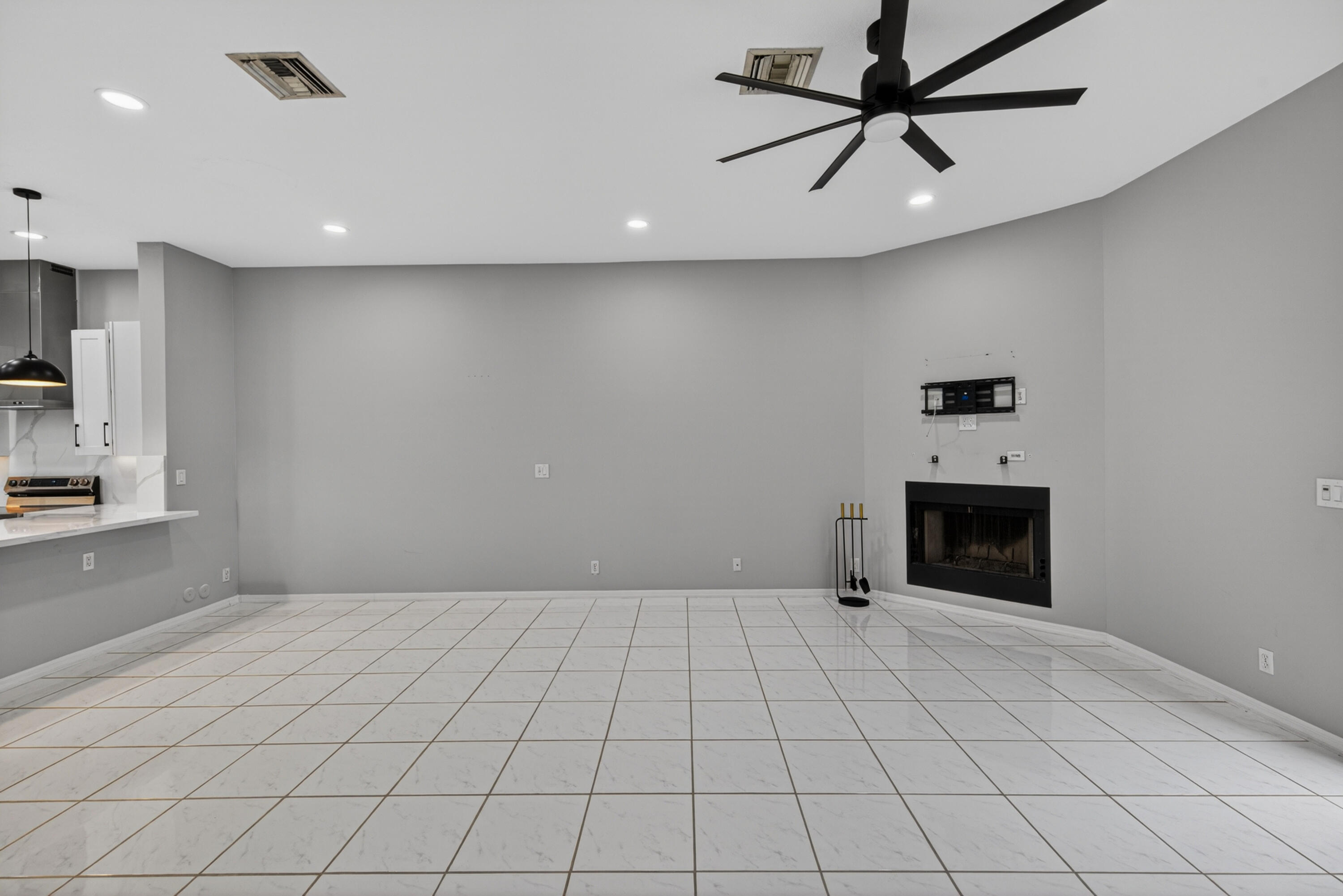 835 NE 17th Fort Lauderdale, FL 33304