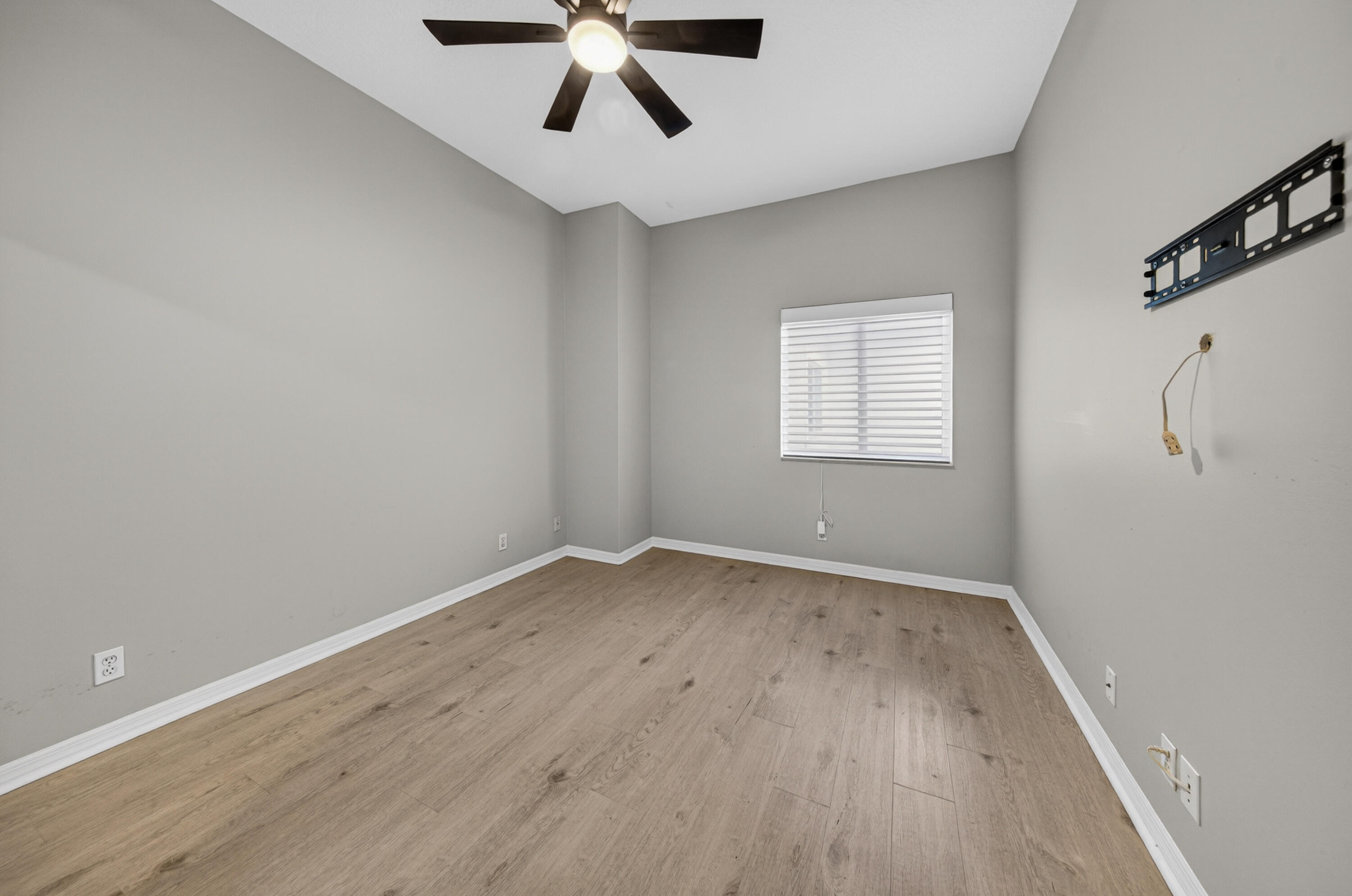 835 NE 17th Fort Lauderdale, FL 33304