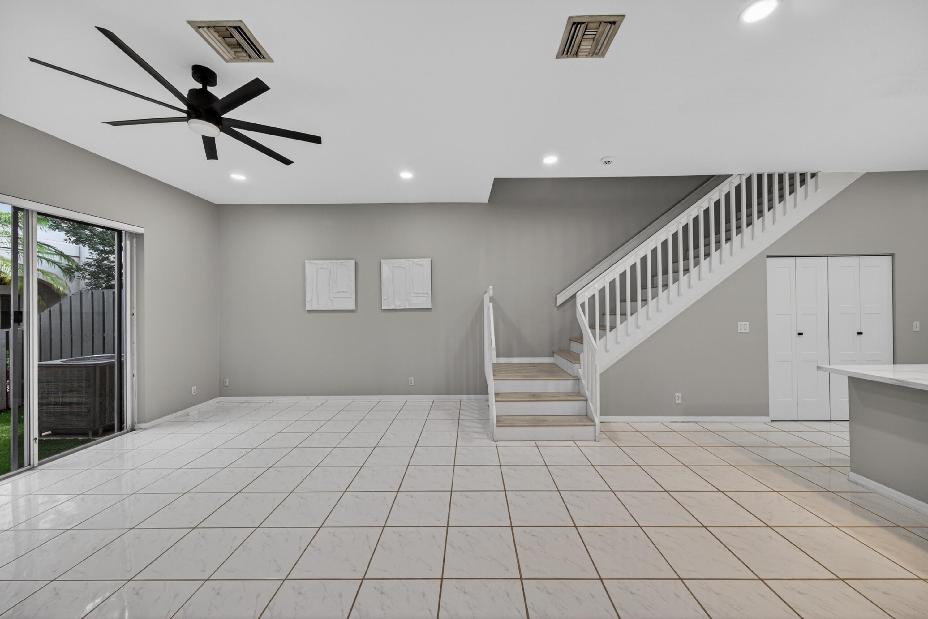 835 NE 17th Fort Lauderdale, FL 33304