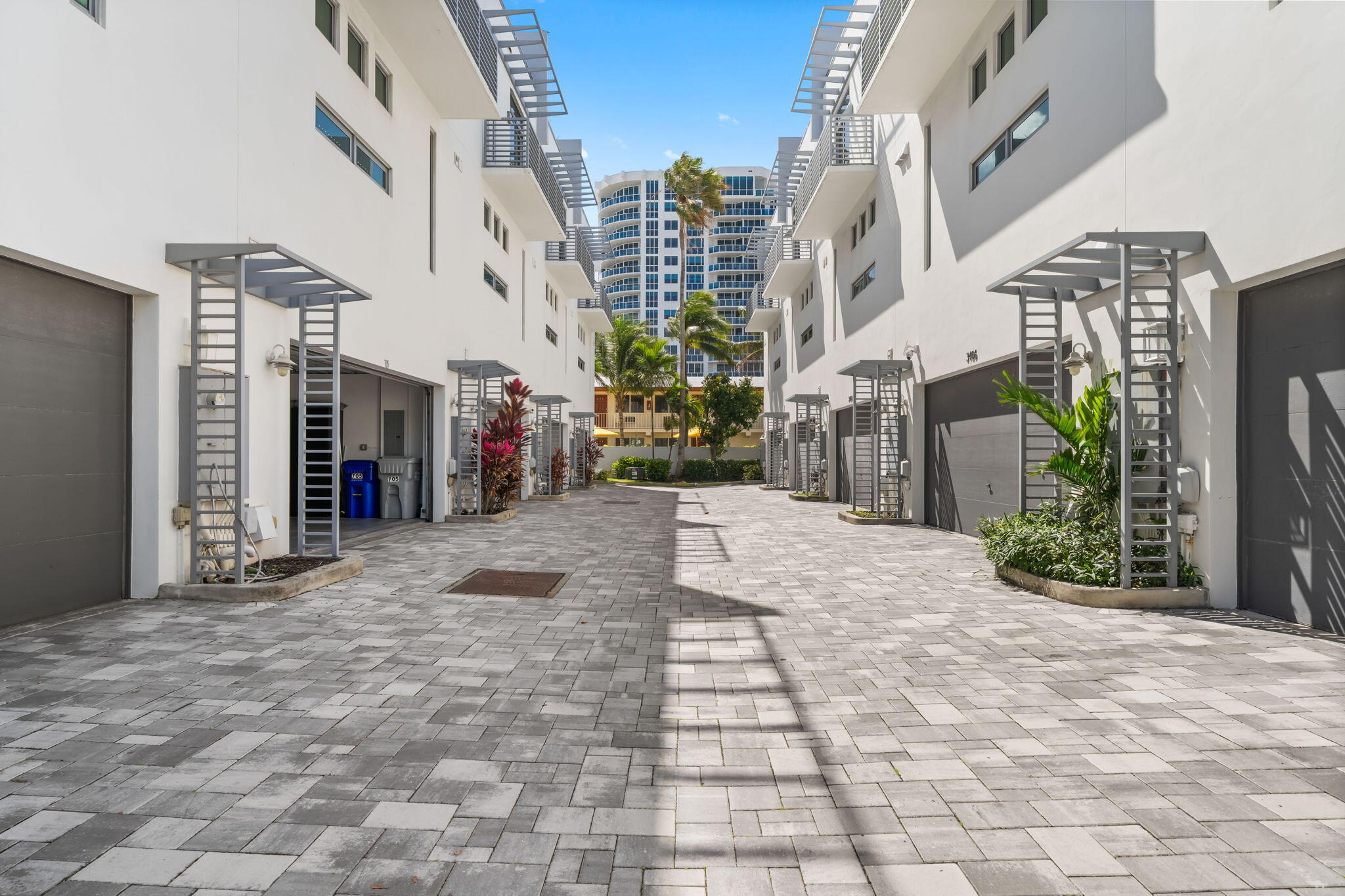 705 Briny Pompano Beach, FL 33062