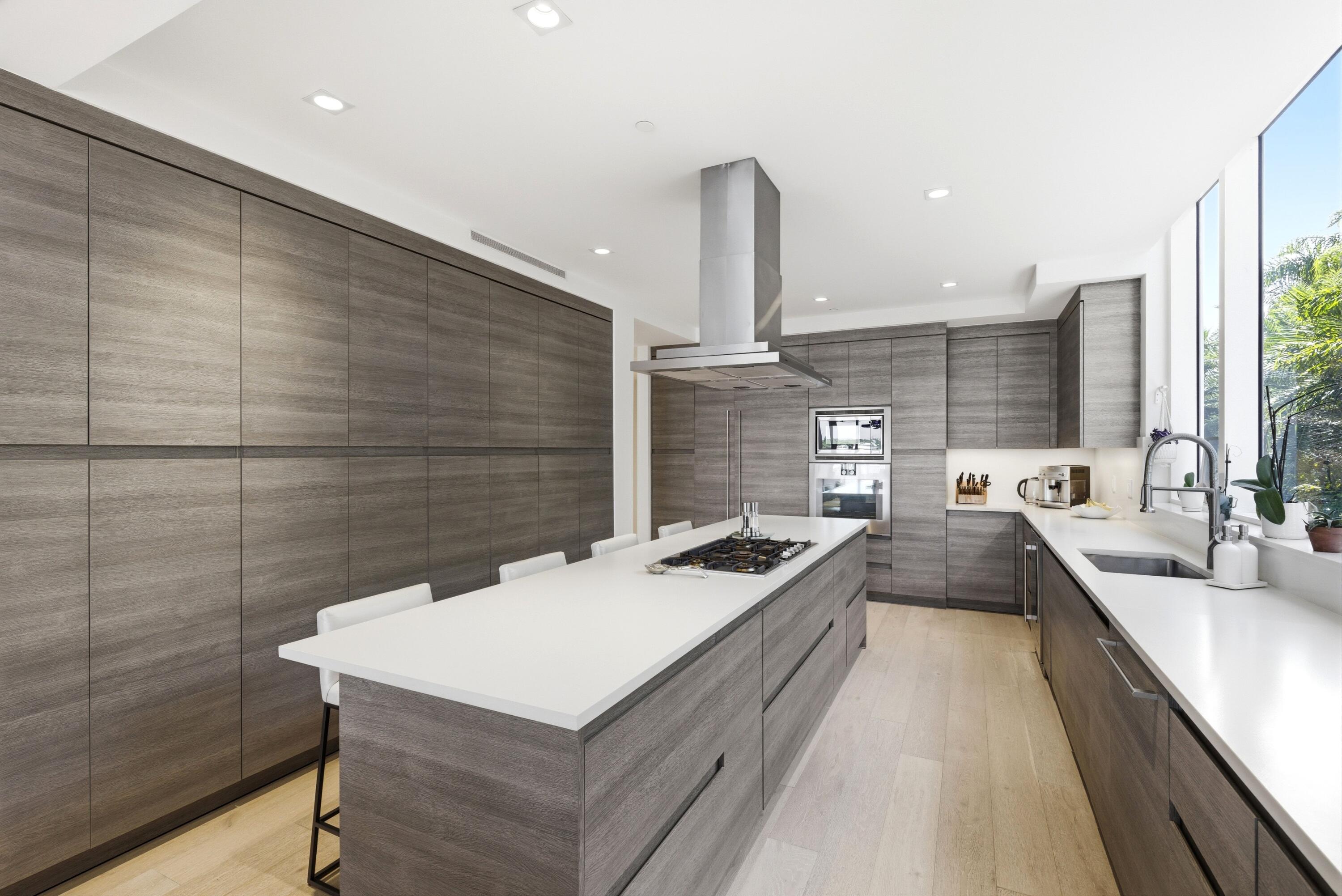 1110 Seminole #201 Fort Lauderdale, FL 33304