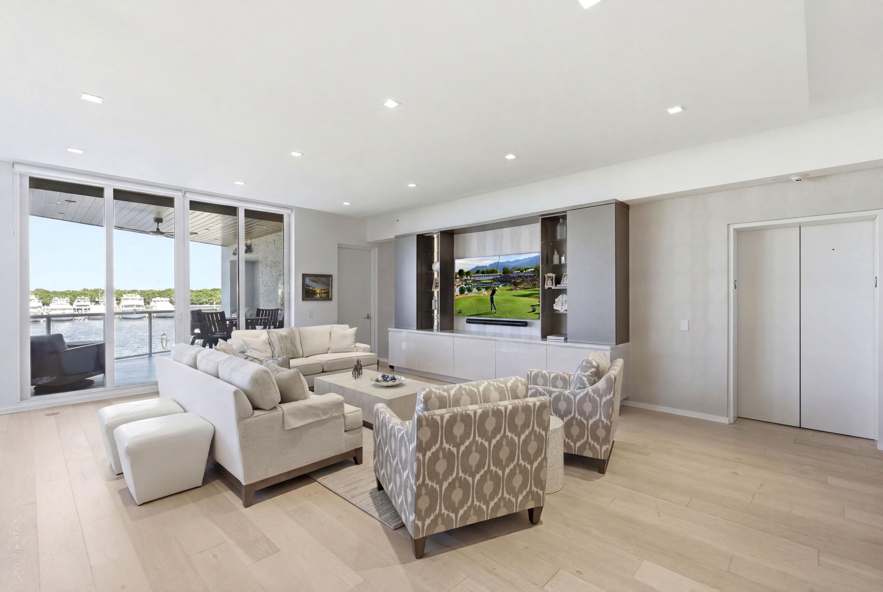 1110 Seminole #201 Fort Lauderdale, FL 33304