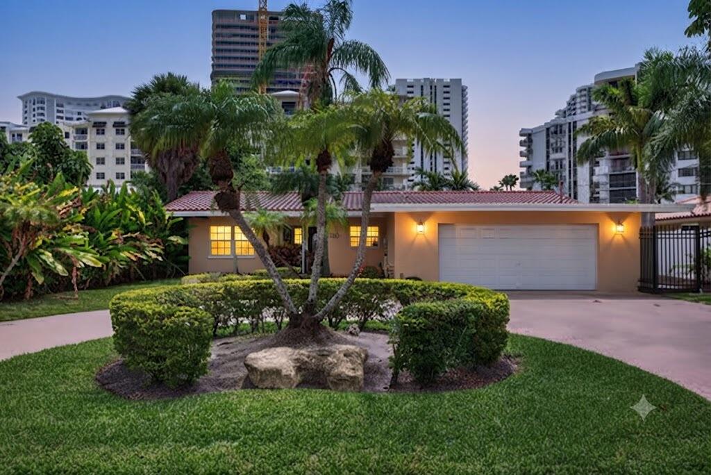 1390 E Terra Mar