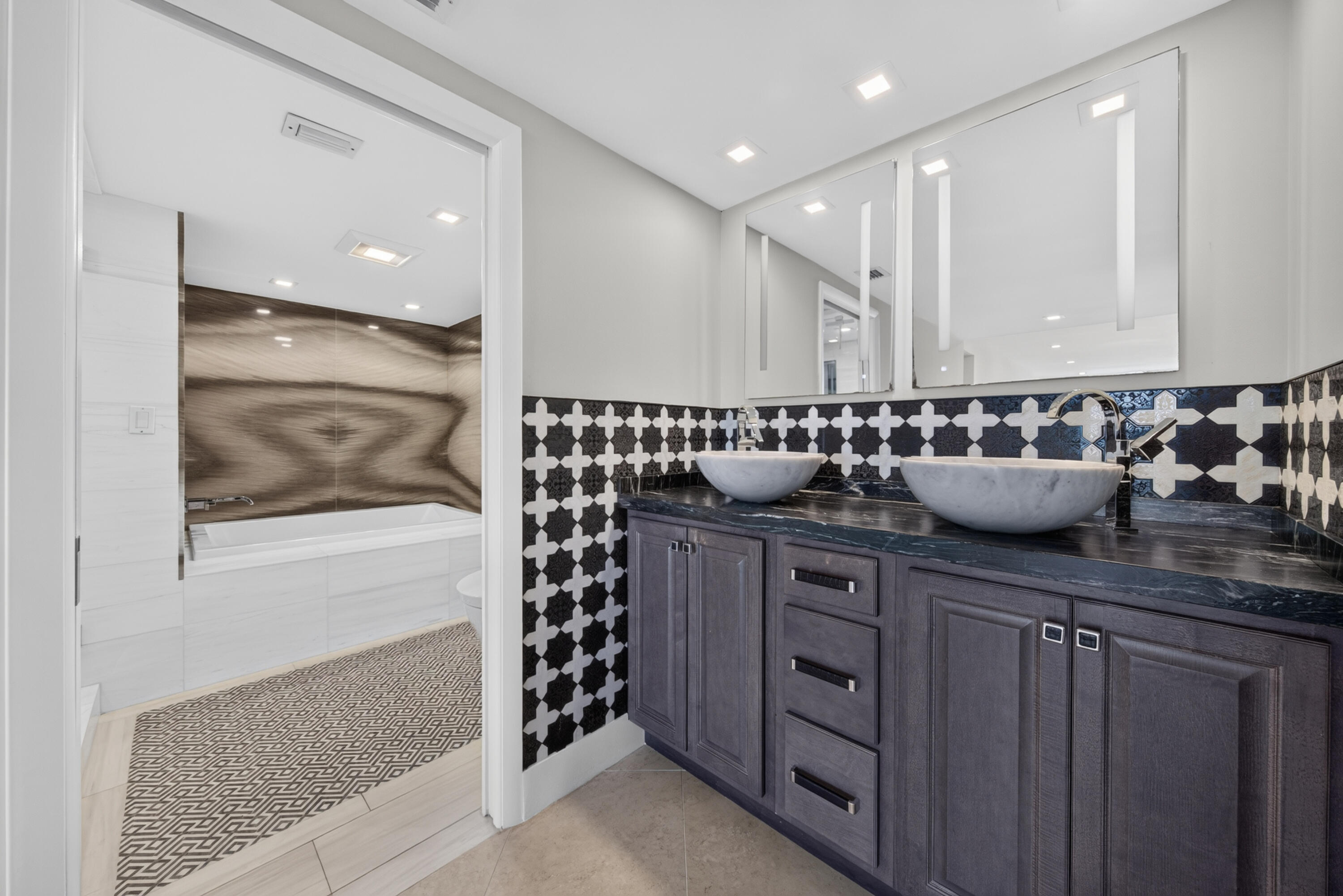 3900 Galt Ocean #2417 Fort Lauderdale, FL 33308