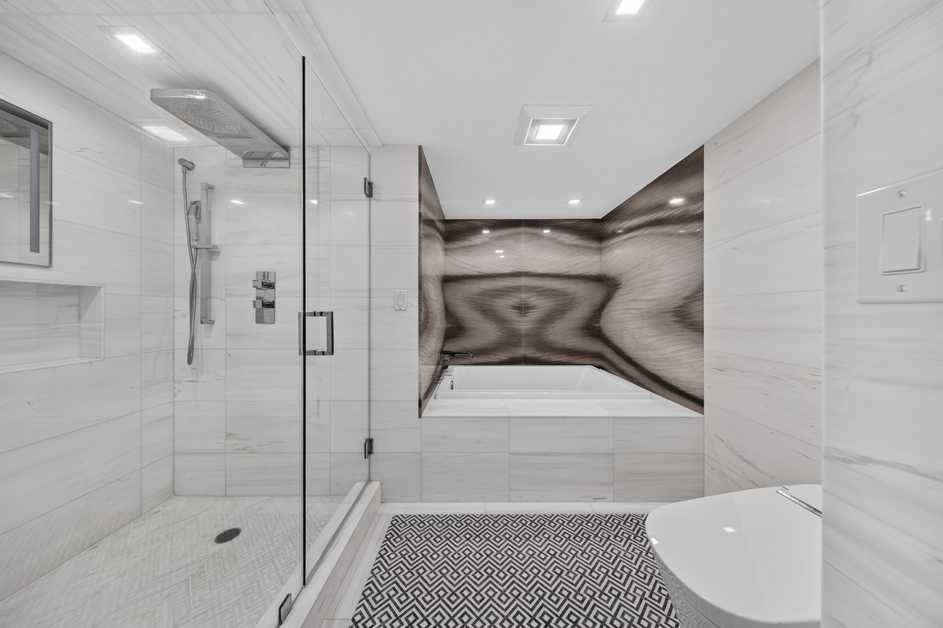3900 Galt Ocean #2417 Fort Lauderdale, FL 33308