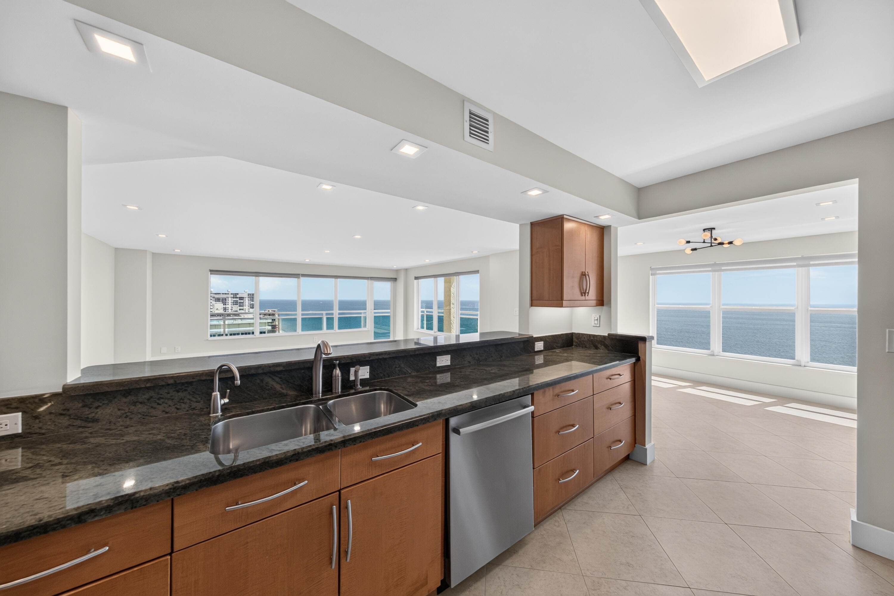 3900 Galt Ocean #2417 Fort Lauderdale, FL 33308