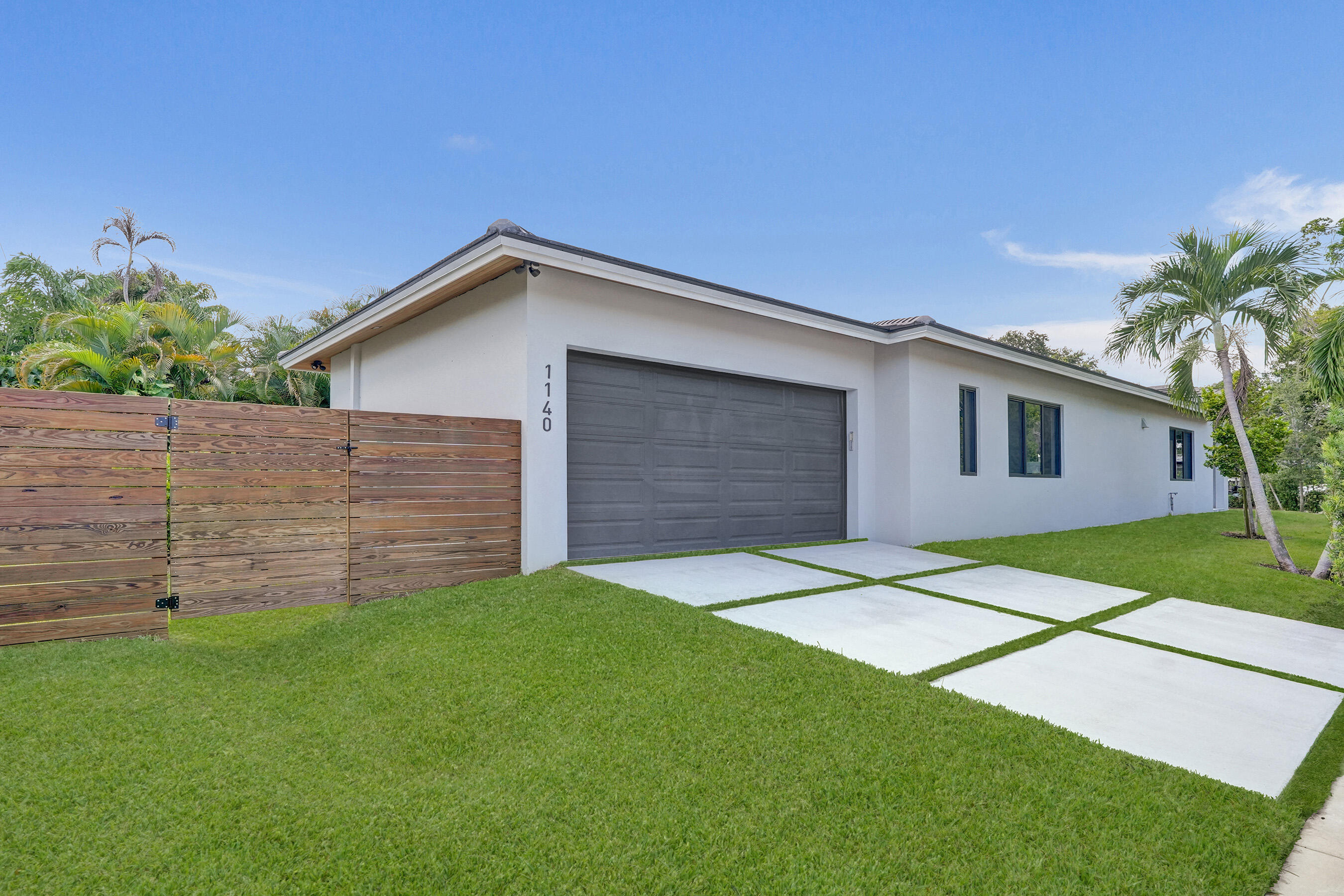 1140 SE 6th Fort Lauderdale, FL 33316