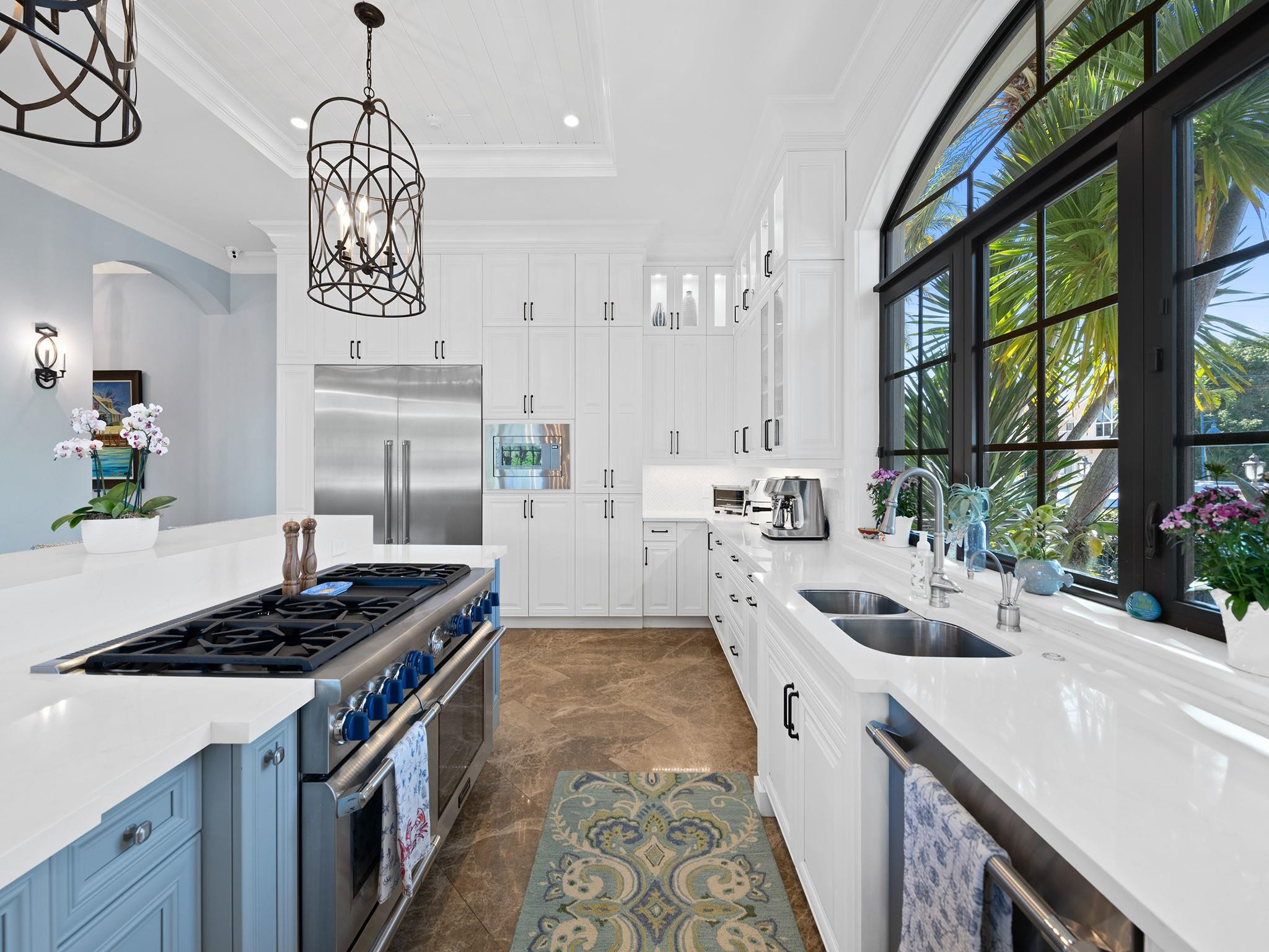 2319 NE 28th St Lighthouse Point, FL 33064