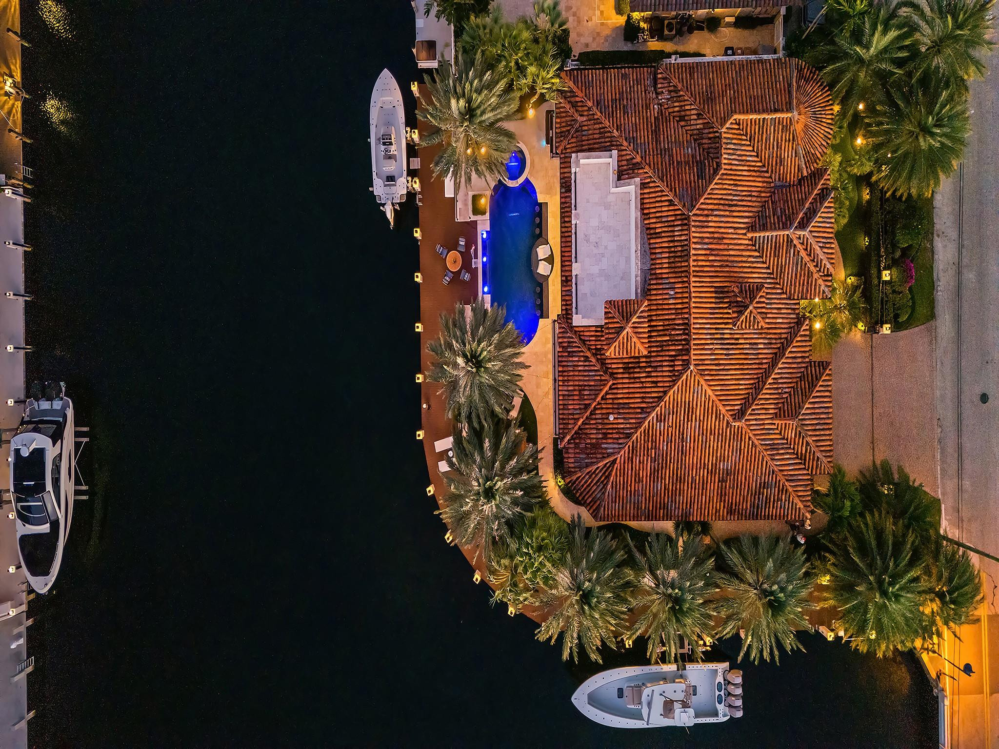 2319 NE 28th St Lighthouse Point, FL 33064