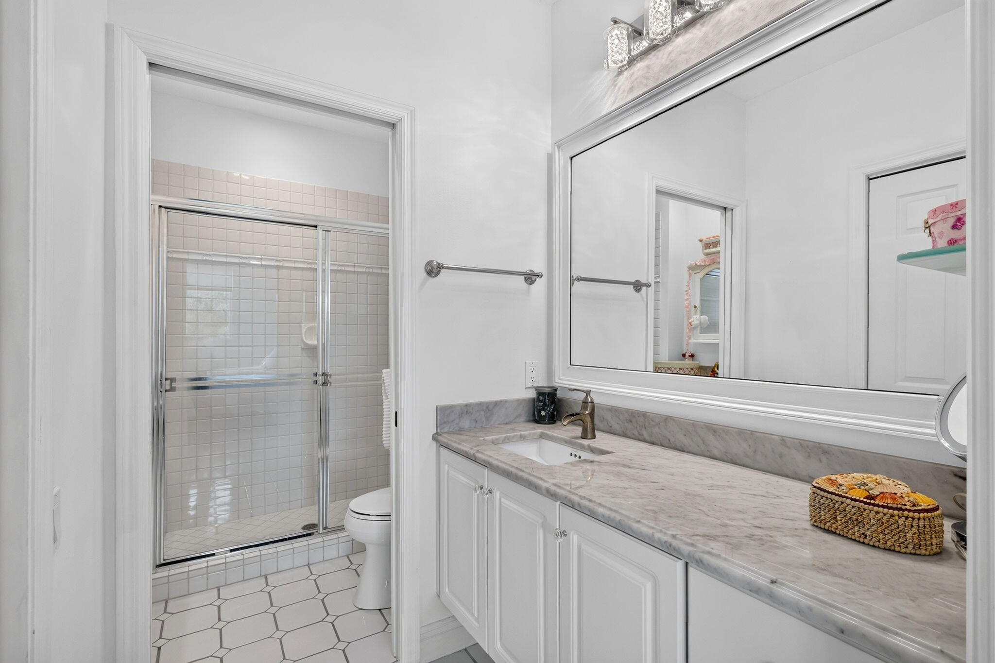 700 Marbrisa Riv Ln Vero Beach, FL 32963