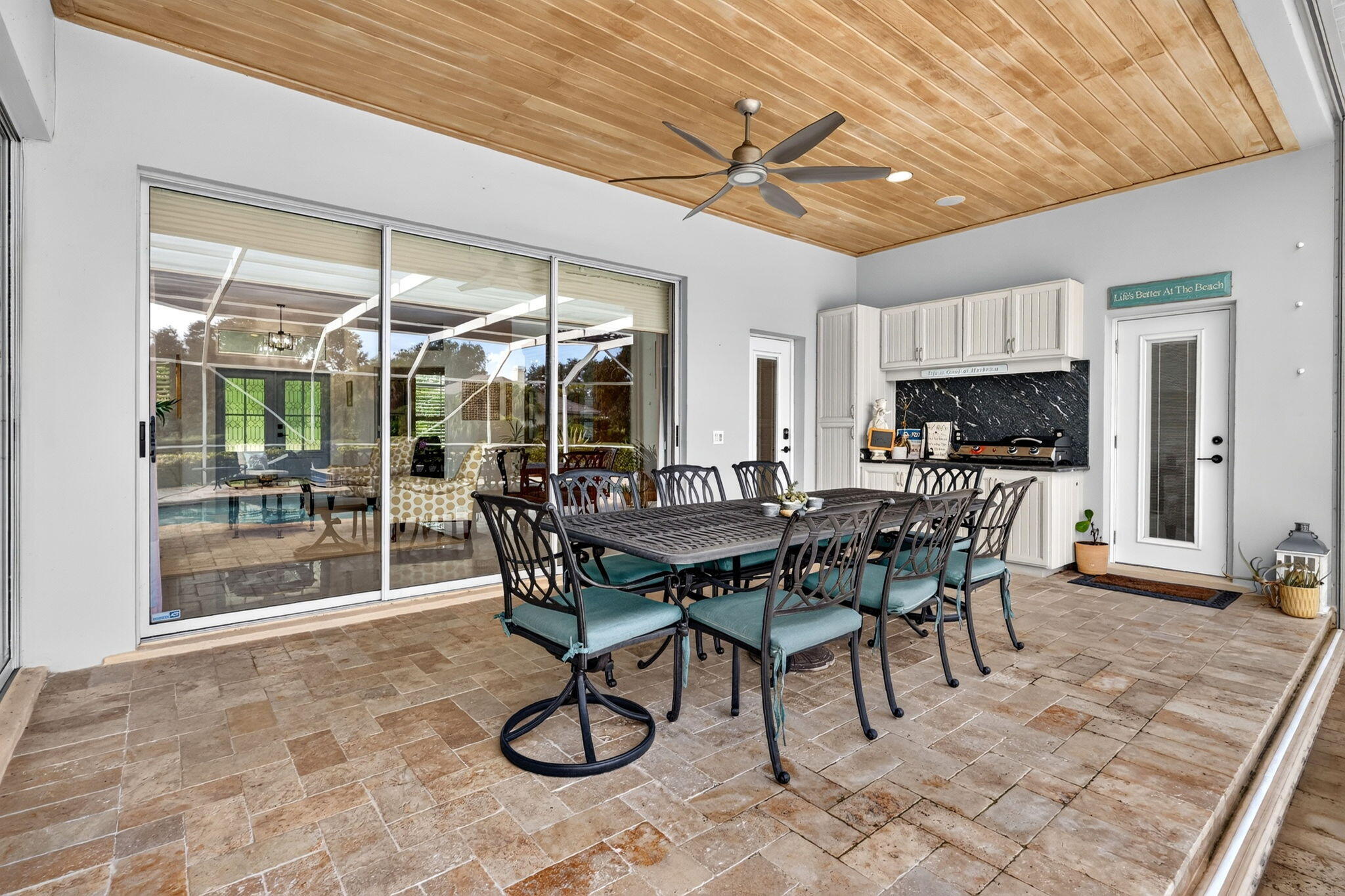 700 Marbrisa Riv Ln Vero Beach, FL 32963