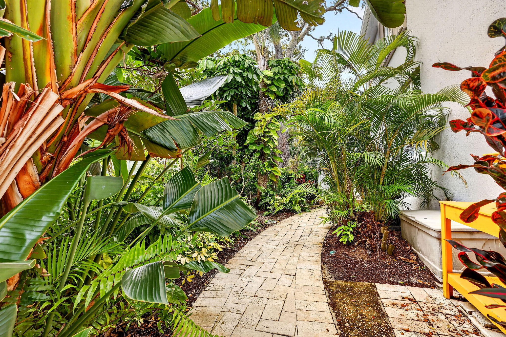 700 Marbrisa Riv Ln Vero Beach, FL 32963