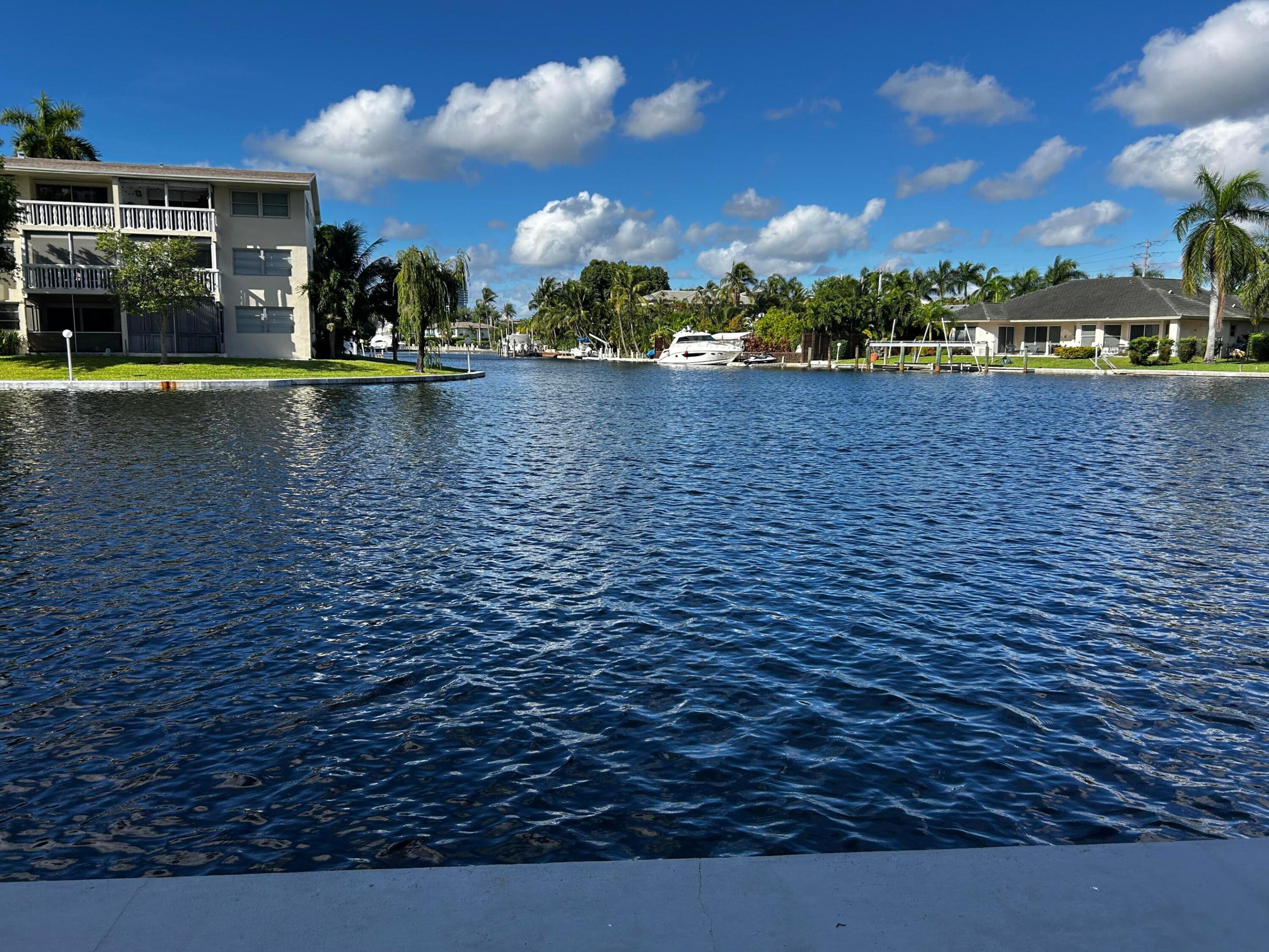 437 Golden Isles Dr #7G