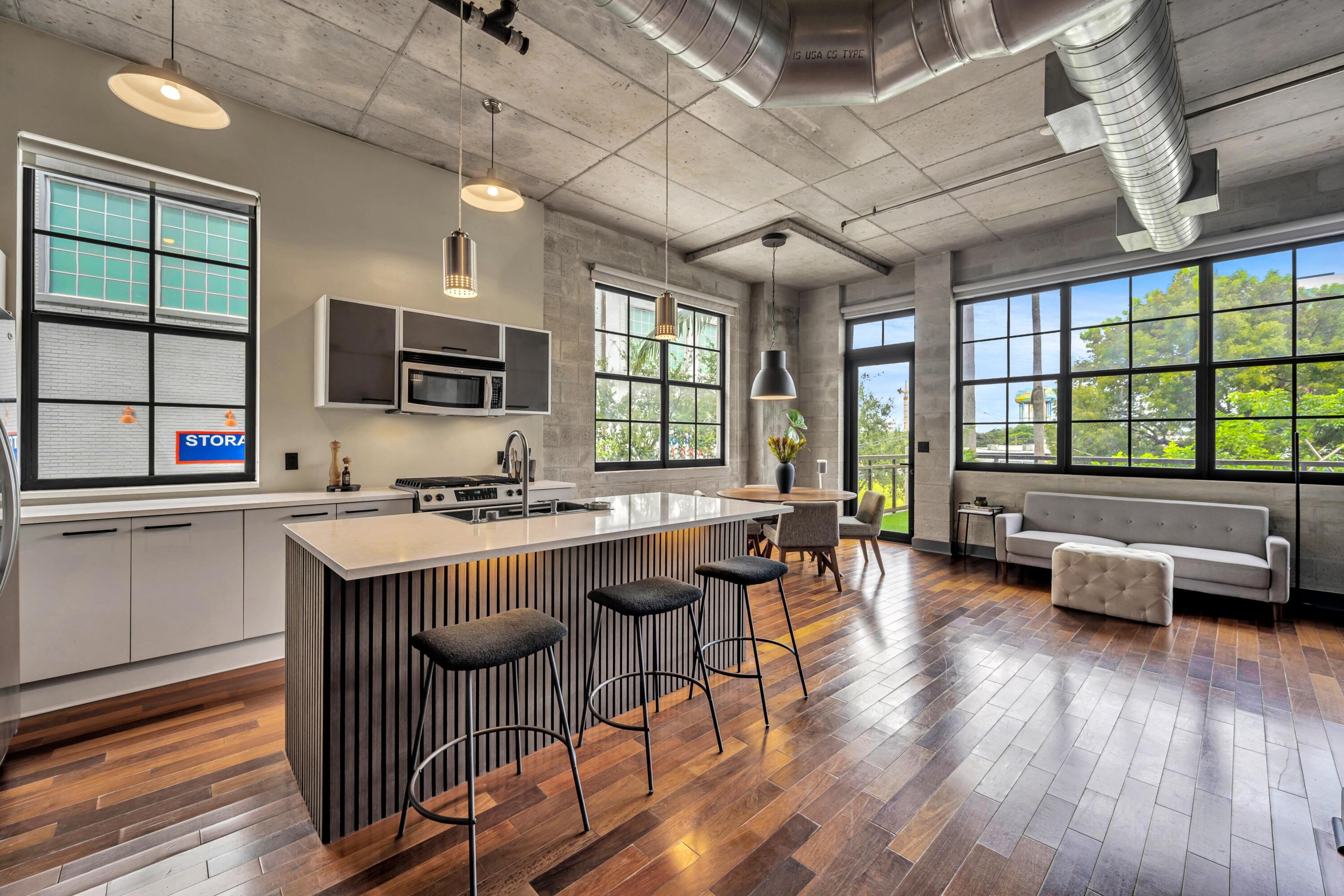 411 NW 1st Ave #206