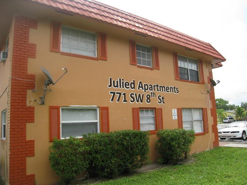 771 SW 8th St #111