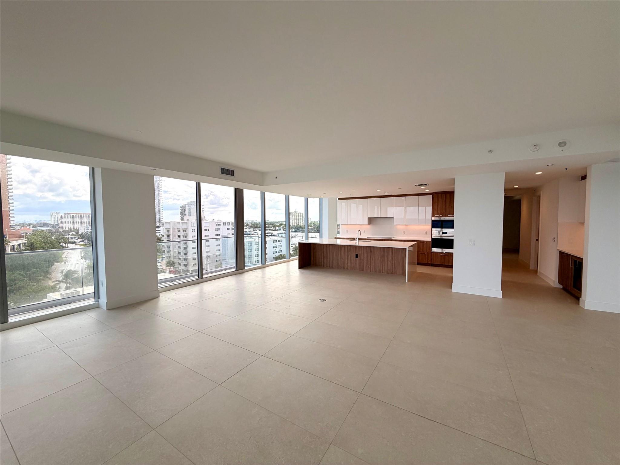 image Selene Oceanfront Residen29