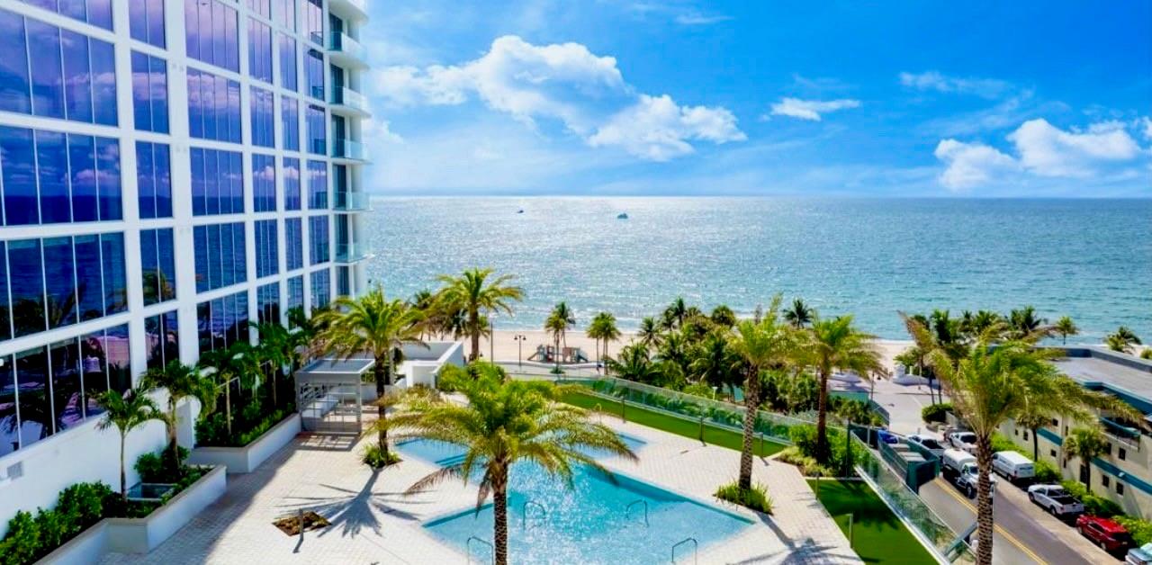 image Selene Oceanfront Residen33