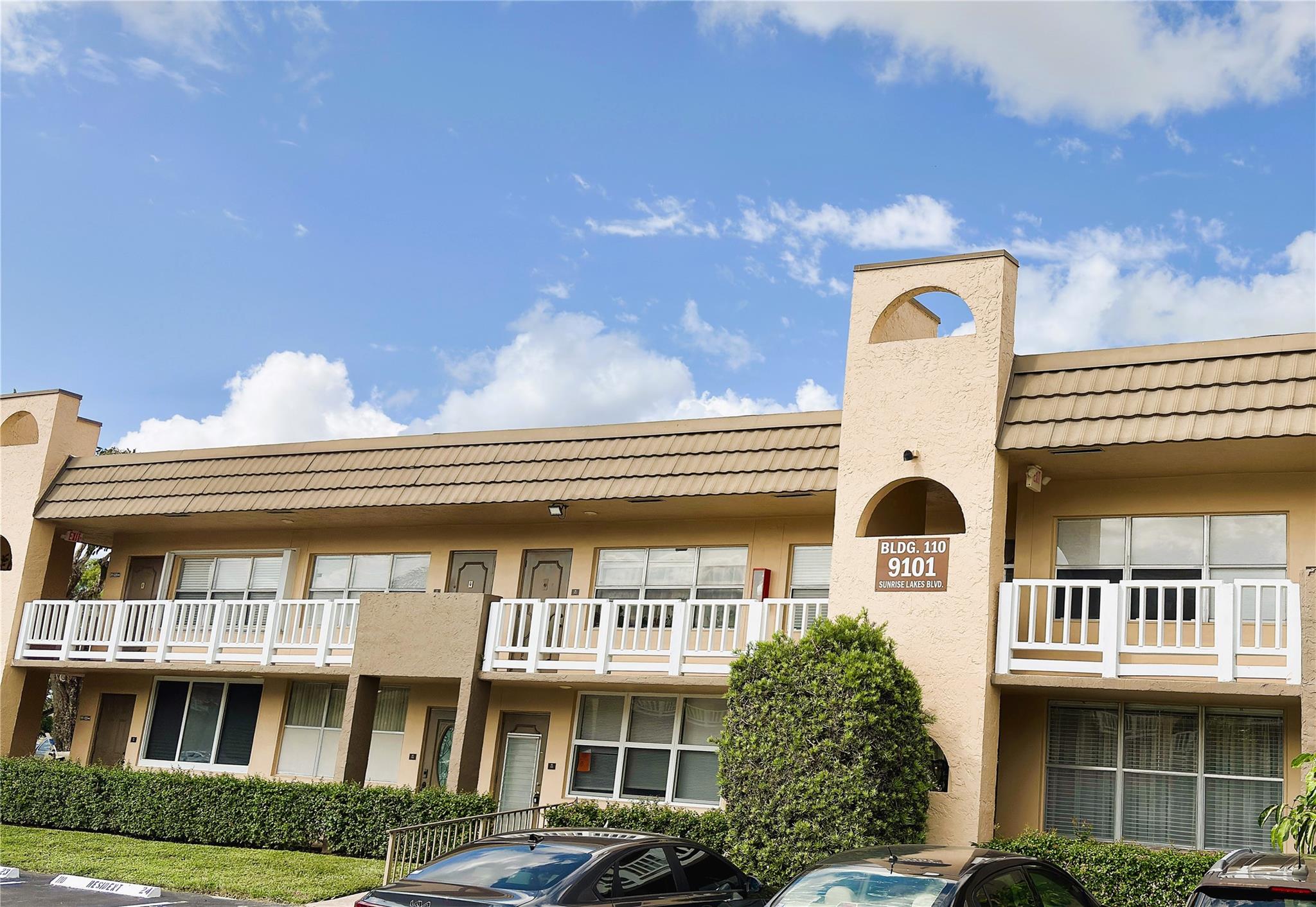 9101 Sunrise Lks Blvd #218