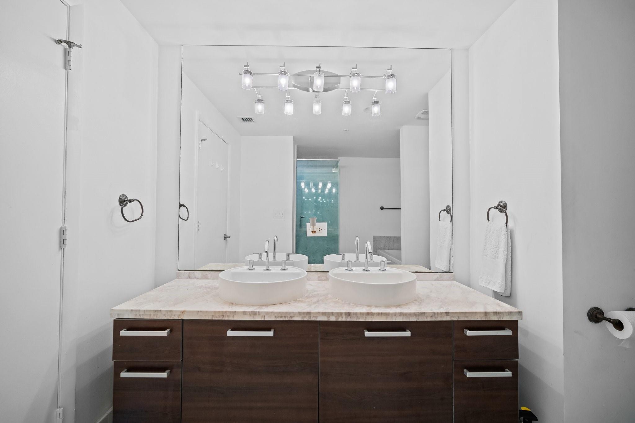 image Vizcayne North Condo13