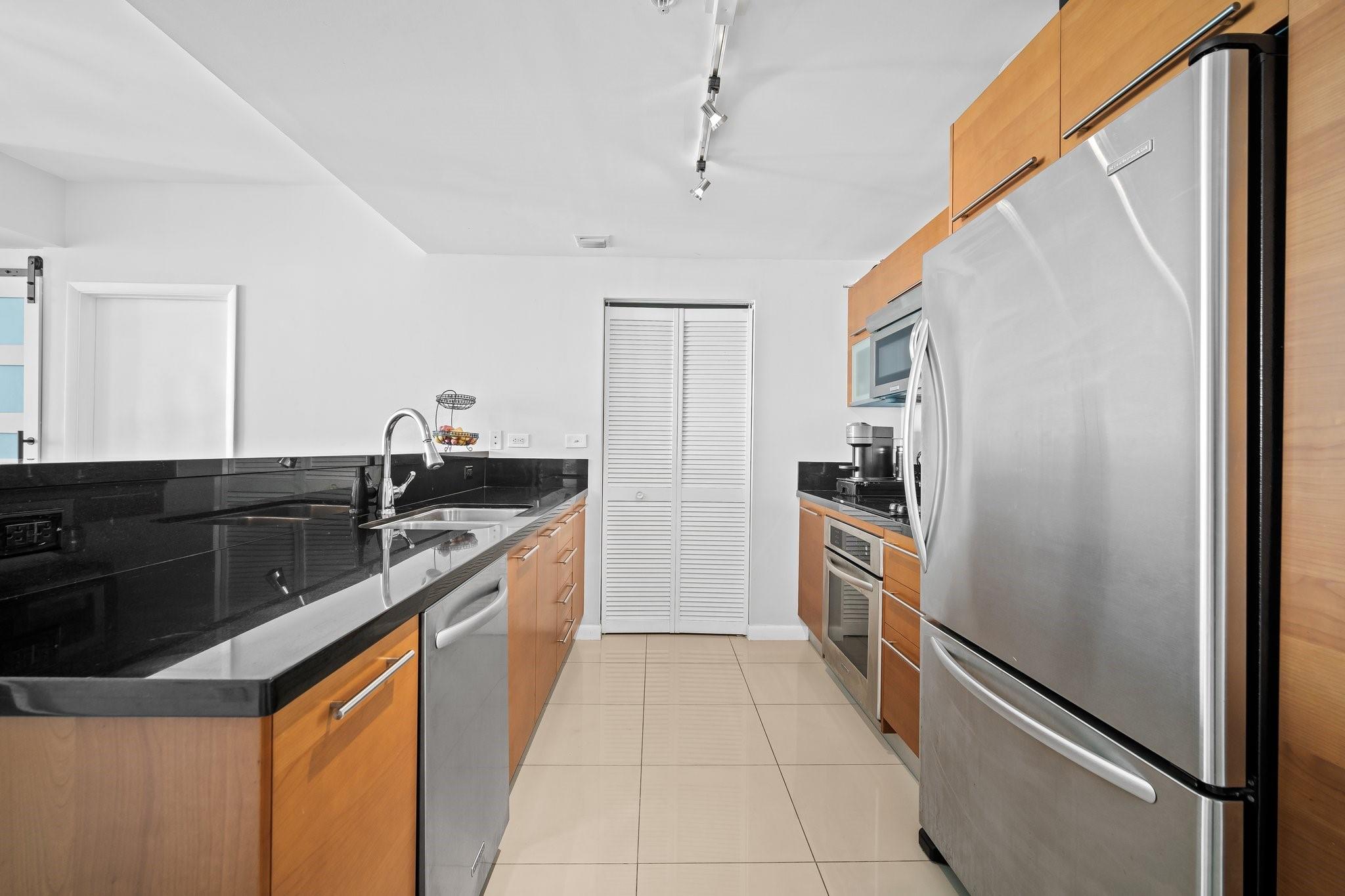 image Vizcayne North Condo4