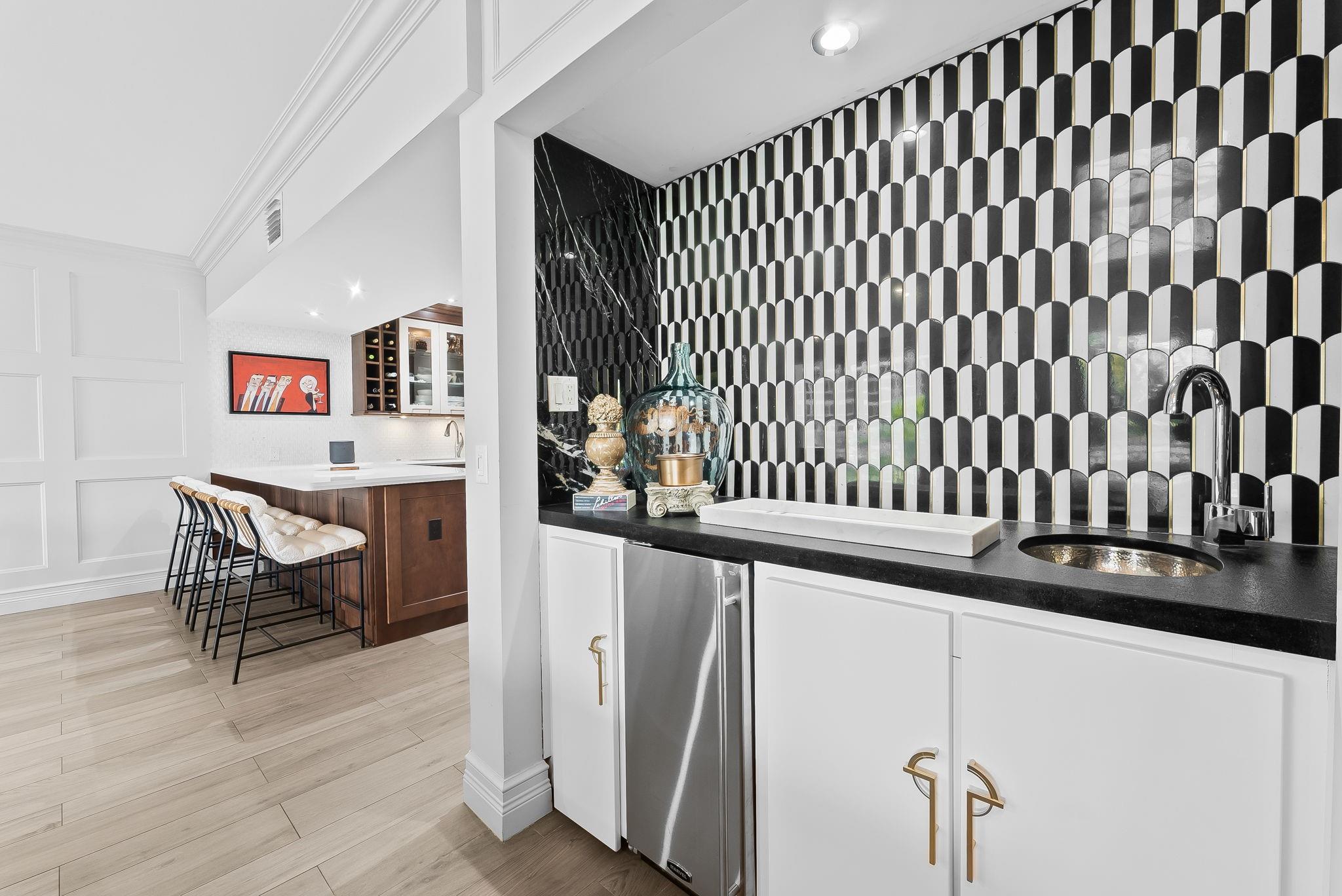 3100 NE 48th St #304,Fort Lauderdale, FL 33308