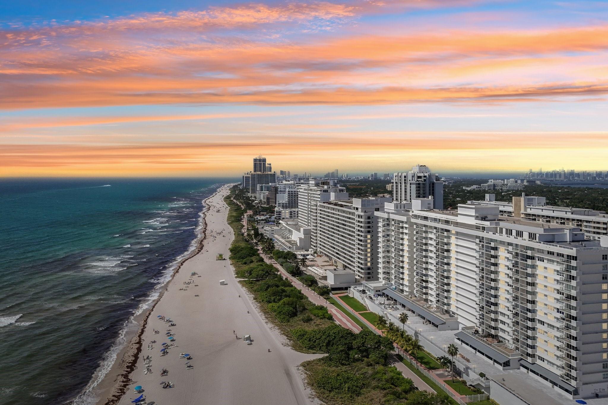 5601 Collins Ave #1716