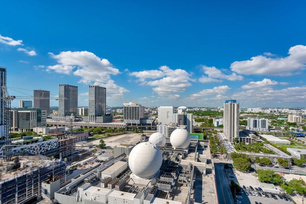 image Paramount Miami Worldcent23