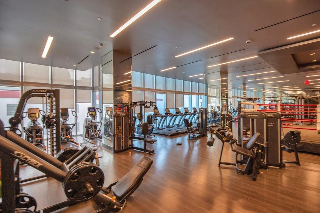 image Paramount Miami Worldcent36