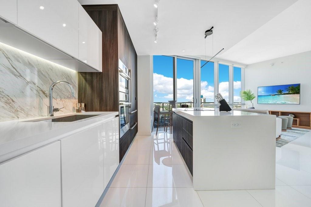 image Paramount Miami Worldcent4