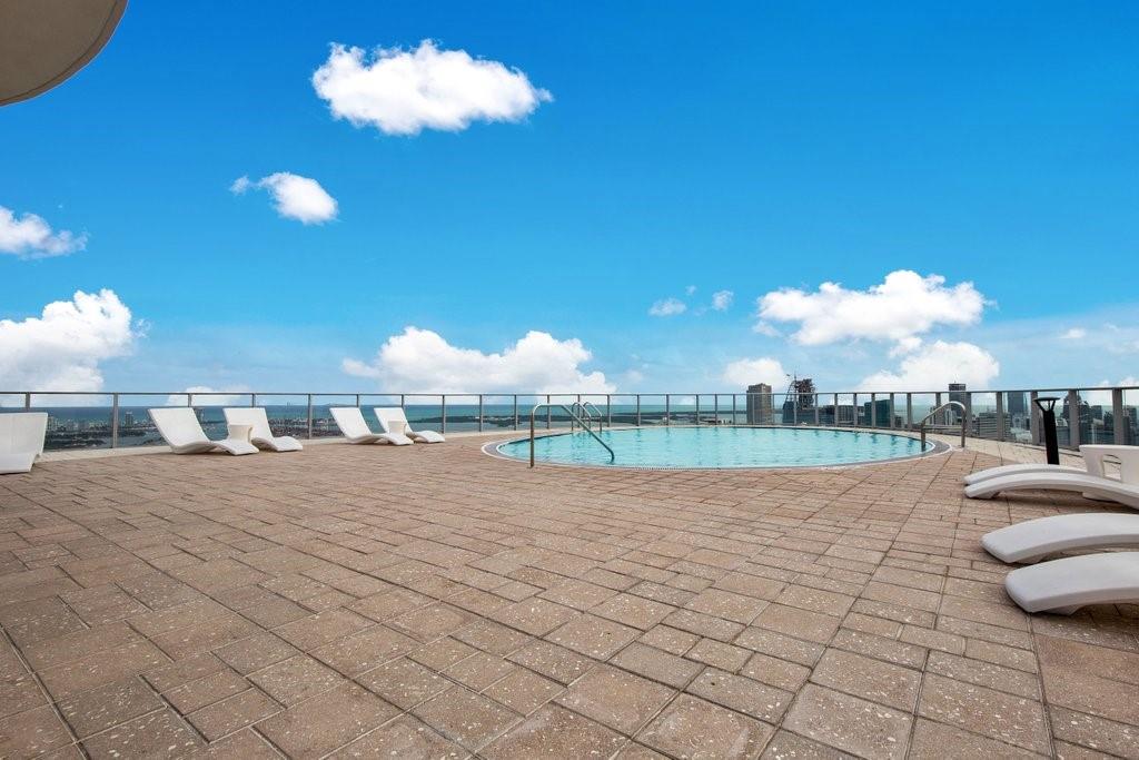 image Paramount Miami Worldcent49