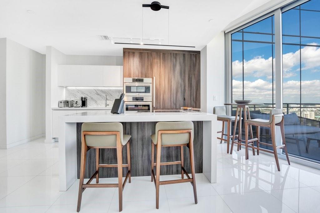 image Paramount Miami Worldcent6