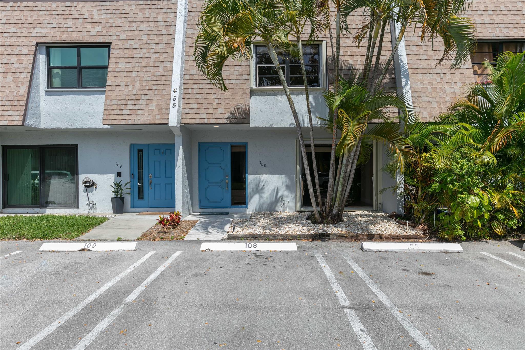 455 N Canal Pt #1080