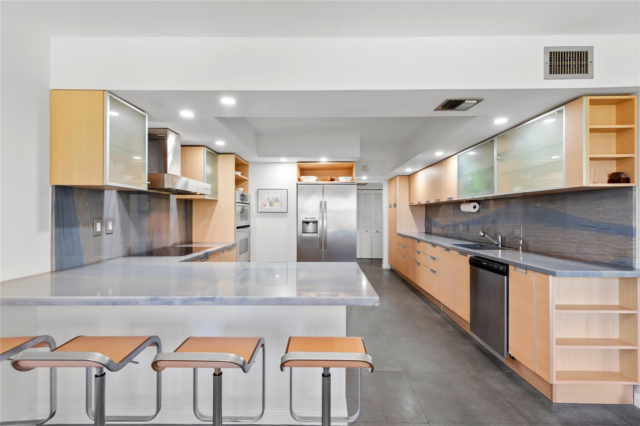 4900 N Ocean Blvd #416