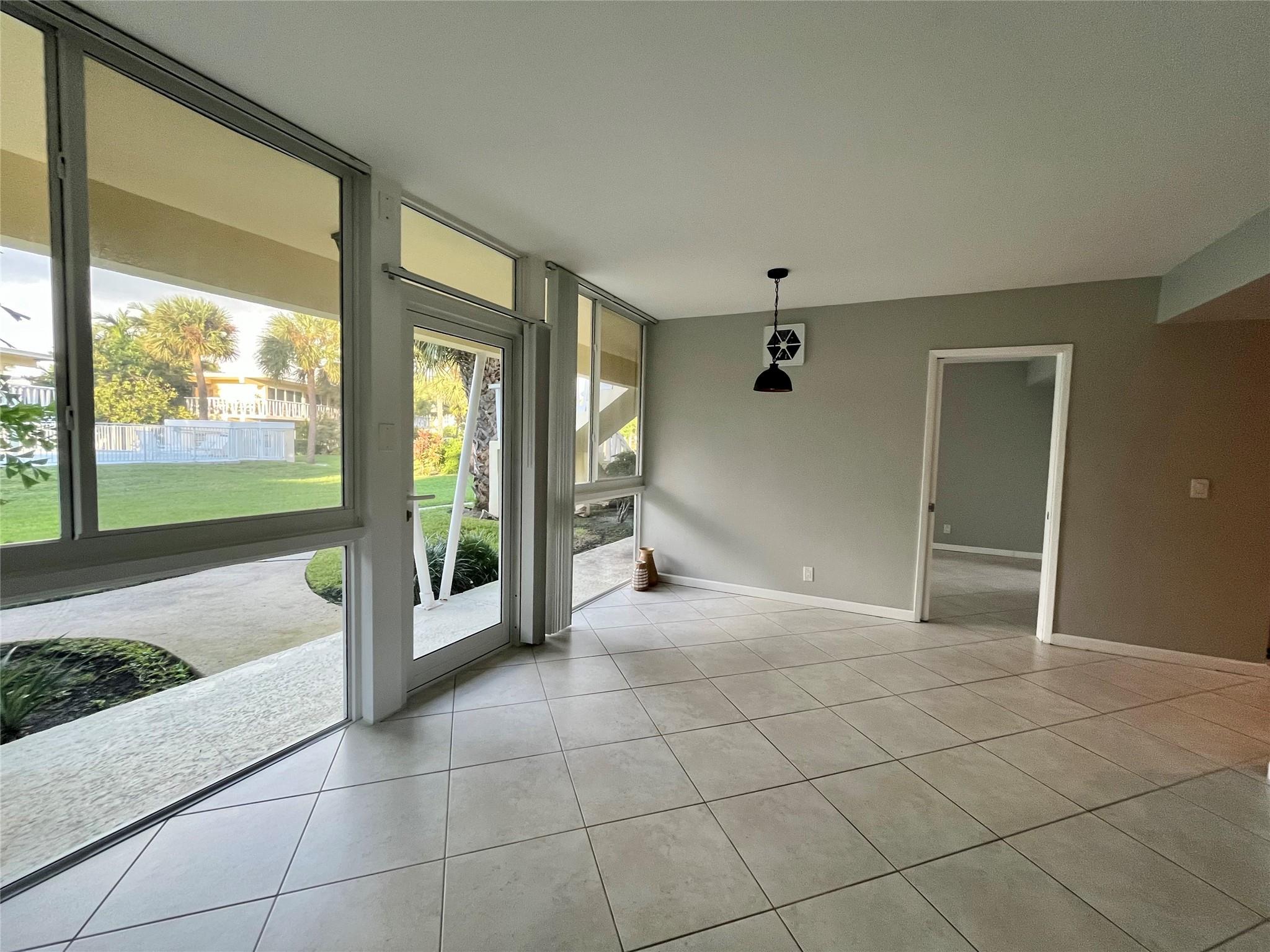 2755 NE 28th Ave #B4 Lighthouse Point, FL 33064