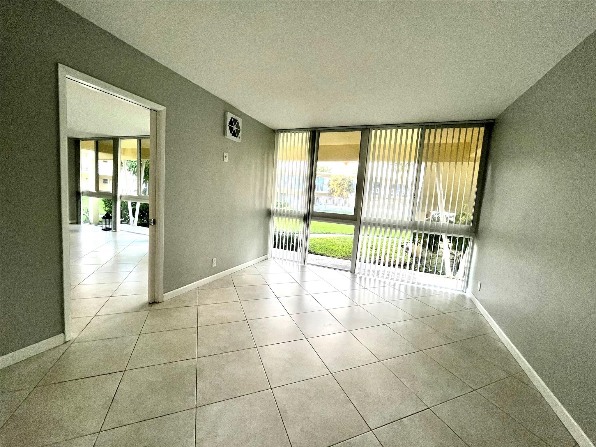 2755 NE 28th Ave #B4 Lighthouse Point, FL 33064