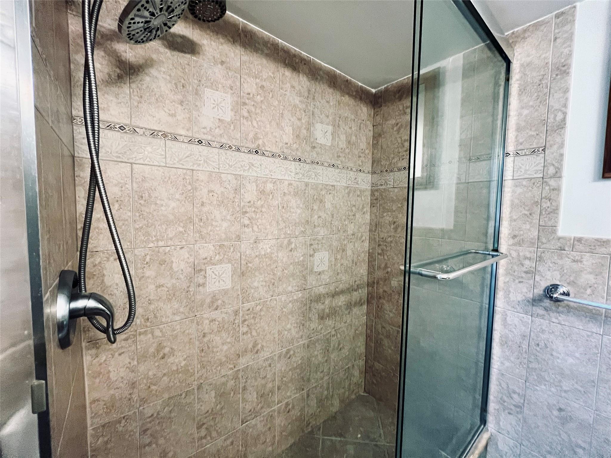 2755 NE 28th Ave #B4 Lighthouse Point, FL 33064