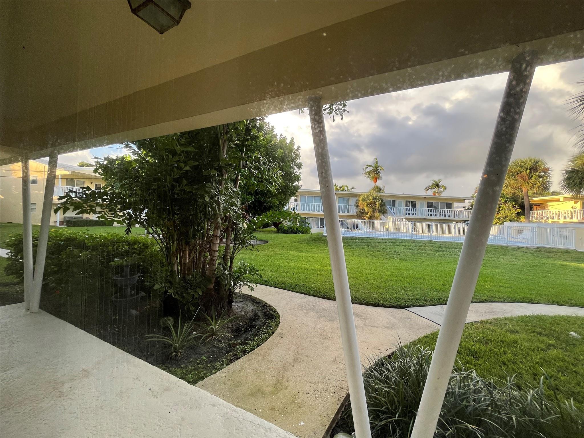 2755 NE 28th Ave #B4 Lighthouse Point, FL 33064