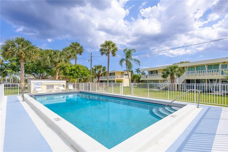 2755 NE 28th Ave #B4 Lighthouse Point, FL 33064