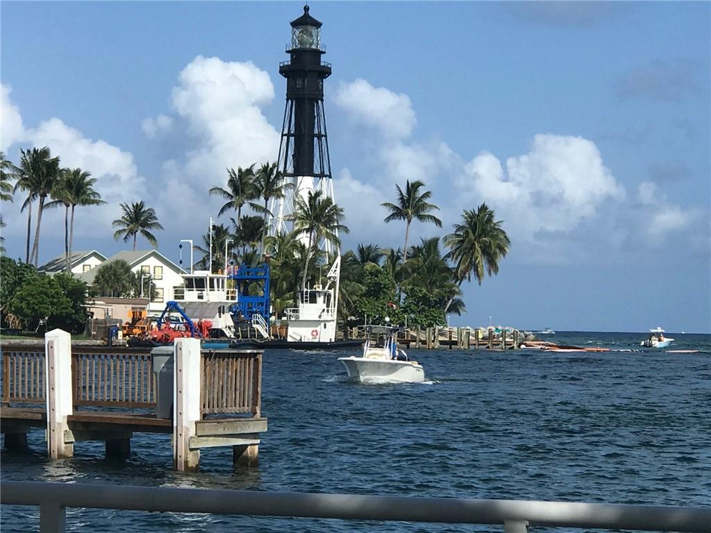 2755 NE 28th Ave #B4 Lighthouse Point, FL 33064