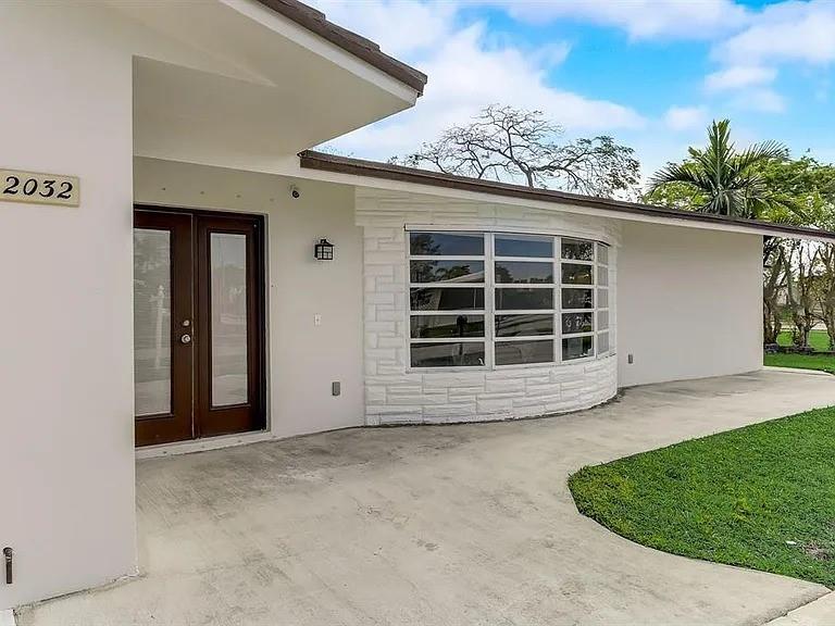 2032 NW 66th Ave