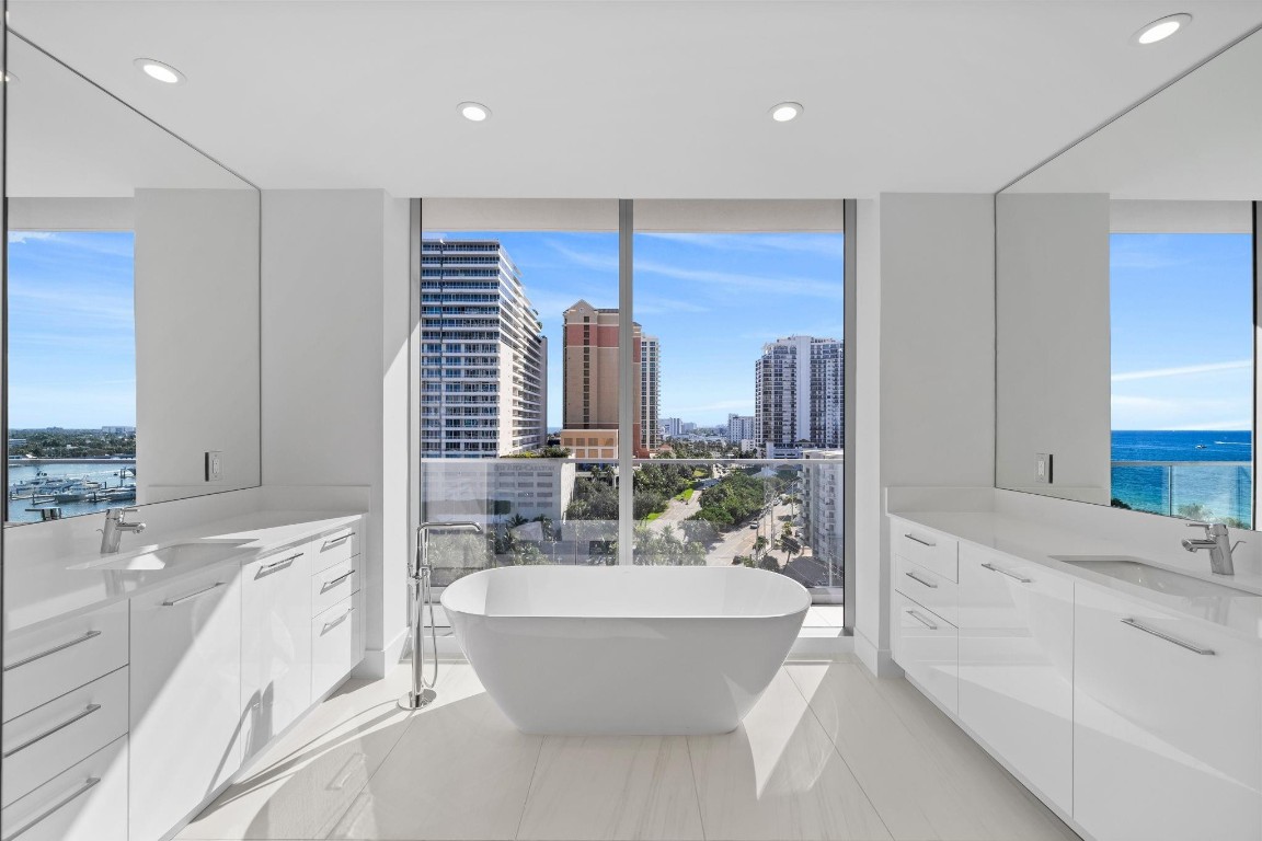 153 N Seabreeze #802-S Fort Lauderdale, FL 33304