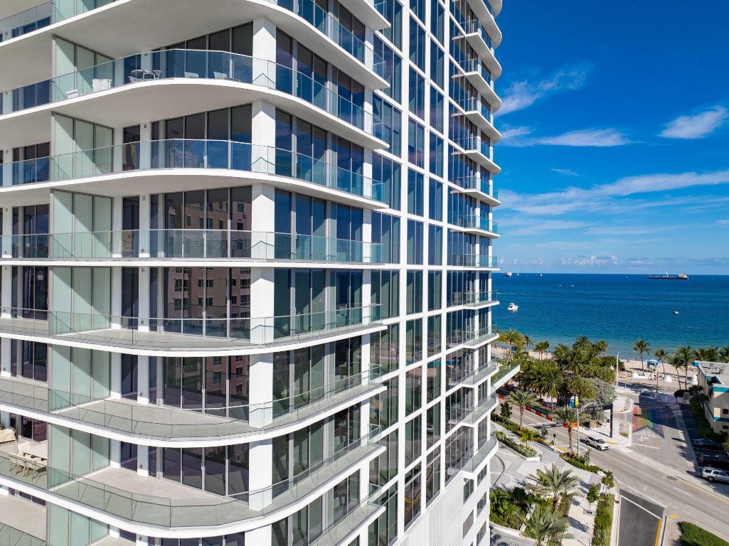 153 N Seabreeze #802-S Fort Lauderdale, FL 33304