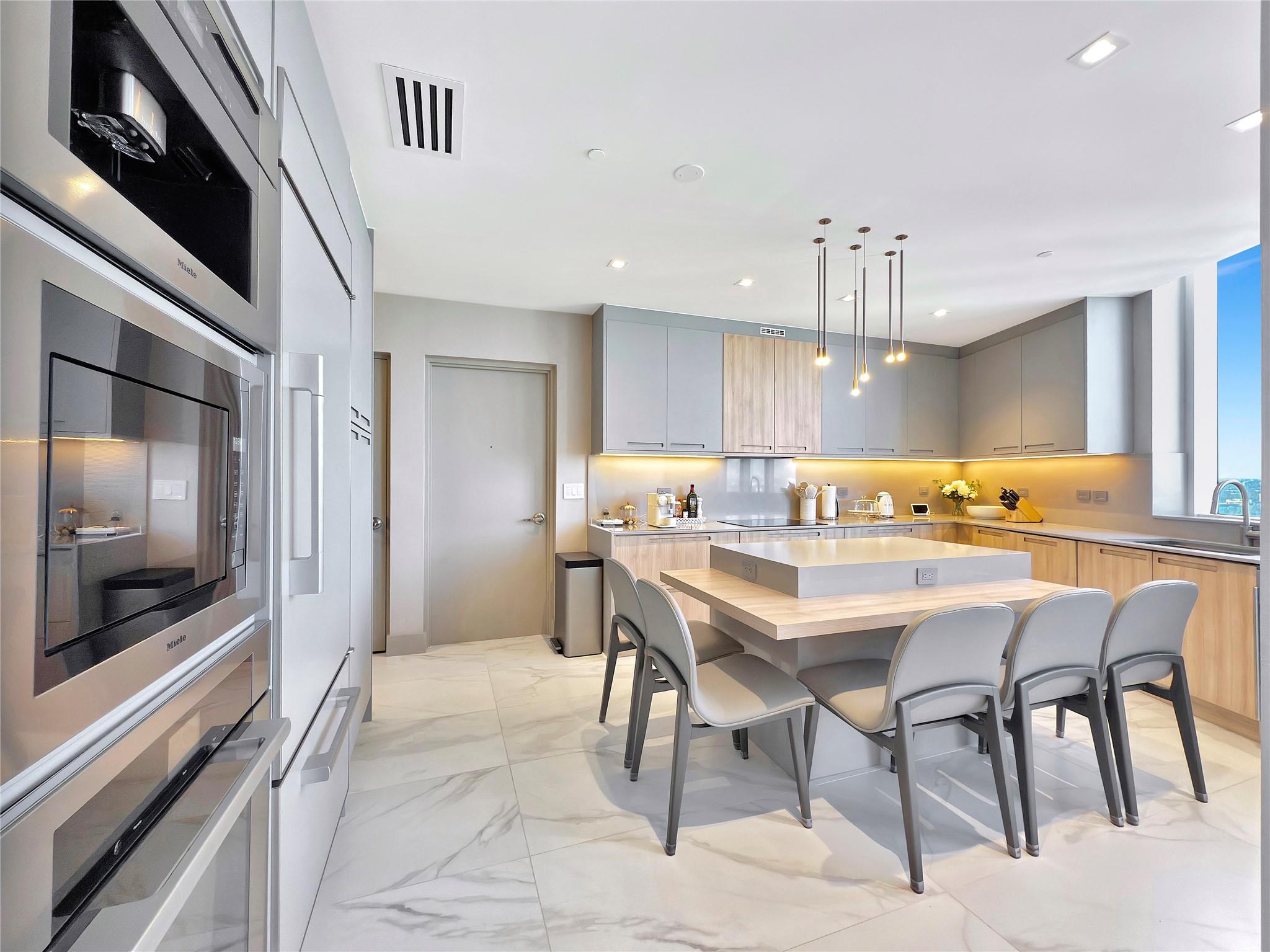 image Trump Tower I11